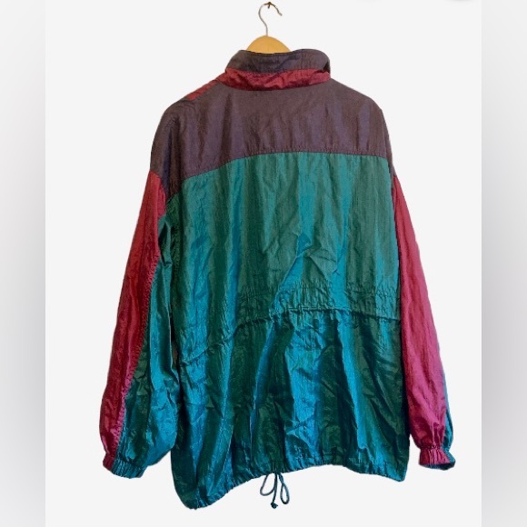 The Beloved 90’s Windbreaker - Picture 2 of 5
